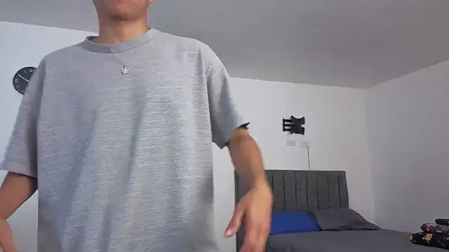 Snapshot of Angel_esteban_fx chatting on 07-24-26, 04:36 Angel esteban fx online show from 07-24-26, 04:36