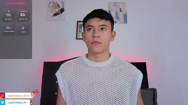 Angel esteban fx online show from 11-10-25, 11:37