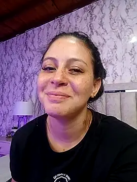 Snapshot of Arii_Vga chatting on 03-18-25, 11:09 Arii Vga online show from 03-18-25, 11:09