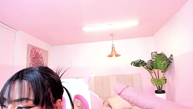 Snapshot of Red_lady chatting on 01-31-25, 03:52 Red lady online show from 01-31-25, 03:52