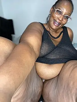 Snapshot of MsWhiteChocolatte chatting on 02-20-26, 06:54 MsWhiteChocolatte online show from 02-20-26, 06:54