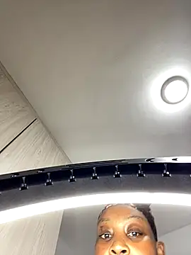 MsWhiteChocolatte online show from 11-16-25, 09:36