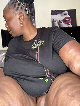 MsWhiteChocolatte online show from 02-21-25, 01:11