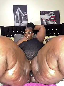 MsWhiteChocolatte online show from 02-22-25, 12:18
