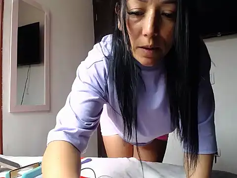 Laura martin  online show from 05-15-26, 04:49