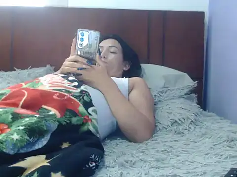 Laura martin  online show from 03-22-25, 12:14