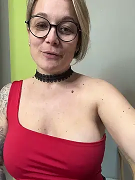 marinella07 online show from 02-28-25, 12:09