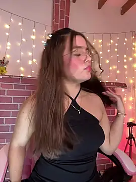 Snapshot of Juanelopez1 chatting on 02-08-26, 03:04 Juanelopez1 online show from 02-08-26, 03:04