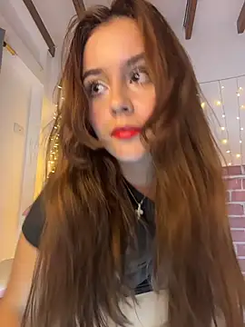 Snapshot of Juanelopez1 chatting on 05-16-26, 05:06 Juanelopez1 online show from 05-16-26, 05:06