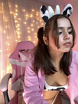 Juanelopez1 online show from 10-02-25, 03:10