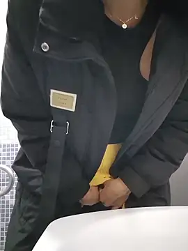 SexyErola27 online show from 03-06-26, 06:03