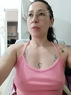 emilypoppy3 online show from 07-24-26, 06:48