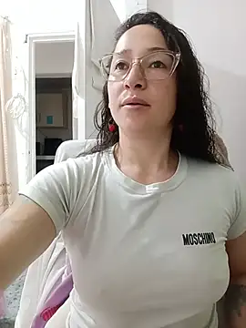 emilypoppy3 online show from 07-25-26, 12:55
