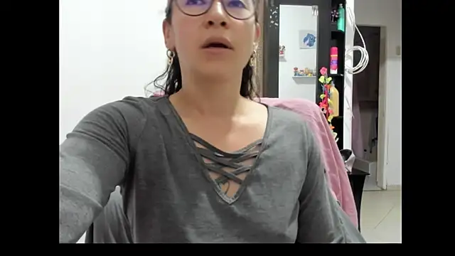 emilypoppy3 online show from 03-27-26, 09:27