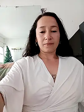 emilypoppy3 online show from 12-02-25, 08:54