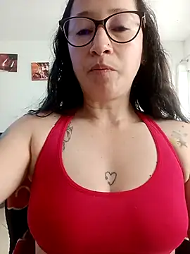 emilypoppy3 online show from 03-11-26, 08:14