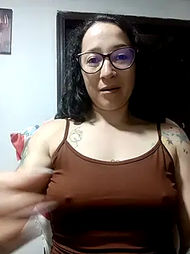 emilypoppy3 online show from 09-22-25, 09:32