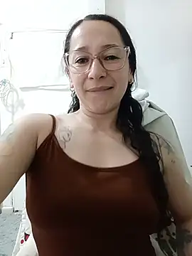 emilypoppy3 online show from 07-13-26, 08:08