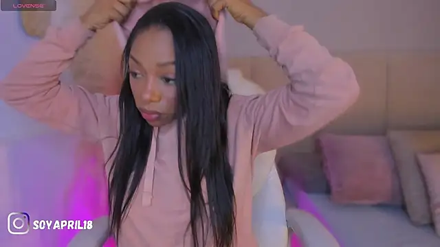 Snapshot of aprilebony_ chatting on 03-06-26, 10:54 aprilebony online show from 03-06-26, 10:54