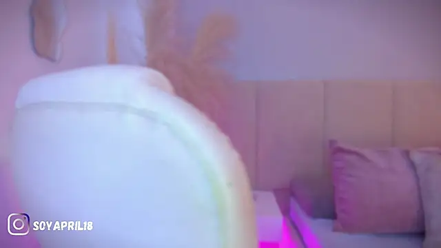 Snapshot of aprilebony_ chatting on 04-06-26, 10:38 aprilebony online show from 04-06-26, 10:38