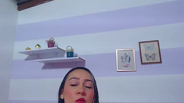 Snapshot of kimberlyvega chatting on 06-04-26, 06:12 kimberlyvega online show from 06-04-26, 06:12