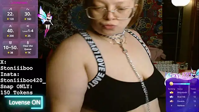 Snapshot of Stoniiiboo chatting on 02-25-25, 04:14 Stoniiiboo online show from 02-25-25, 04:14