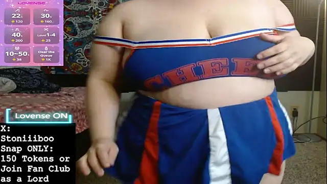 Stoniiiboo online show from 12-20-25, 01:36