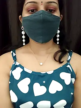 Snapshot of Angleannie chatting on 07-16-26, 03:31 Angleannie online show from 07-16-26, 03:31