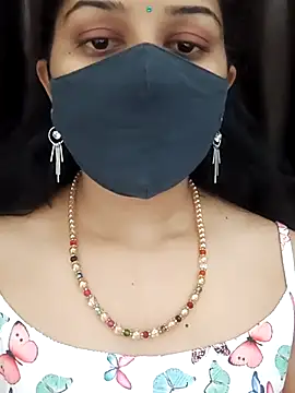 Angleannie online show from 12-21-25, 05:36