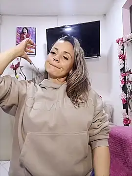 Snapshot of sweetfantasyy69 chatting on 02-18-26, 02:09 sweetfantasyy69 online show from 02-18-26, 02:09