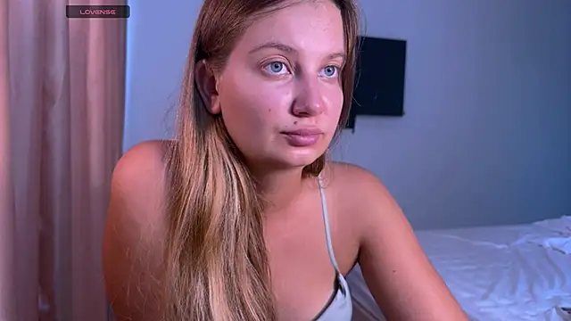 Femdom Lola online show from 06-16-26, 03:06