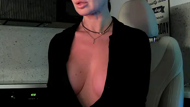 Mashulya29 online show from 02-06-26, 05:47