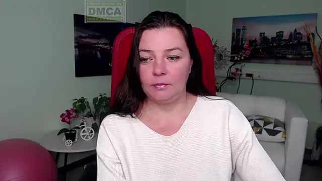 Lily flower7 online show from 11-26-25, 10:04