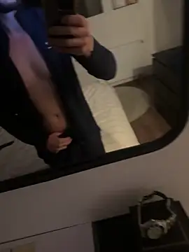 Guitccch online show from 10-28-25, 02:34