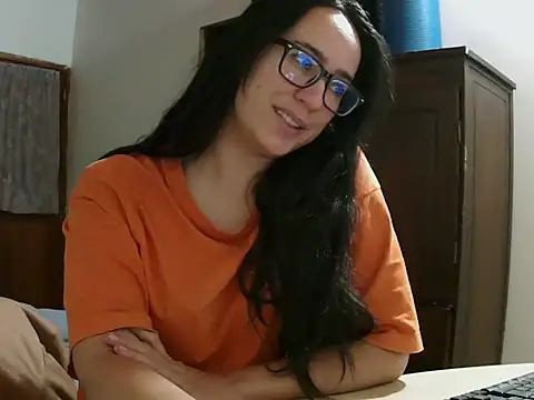 brittanycheeks online show from 10-29-25, 11:03