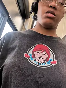 samone9 online show from 04-10-26, 05:20