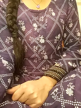 Snapshot of Ruchi-34 chatting on 04-28-26, 09:52 Ruchi-34 online show from 04-28-26, 09:52