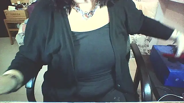 Snapshot of 45marina45 chatting on 04-04-26, 08:32 45marina45 online show from 04-04-26, 08:32