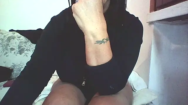 Snapshot of 45marina45 chatting on 04-24-26, 05:53 45marina45 online show from 04-24-26, 05:53