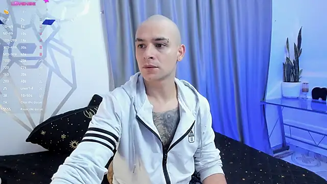 Aron-santoro online show from 01-12-25, 04:31