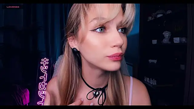 Snapshot of MelissaTetris chatting on 10-08-25, 09:22 MelissaTetris online show from 10-08-25, 09:22
