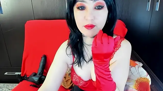 DaisyMun online show from 04-12-26, 04:16