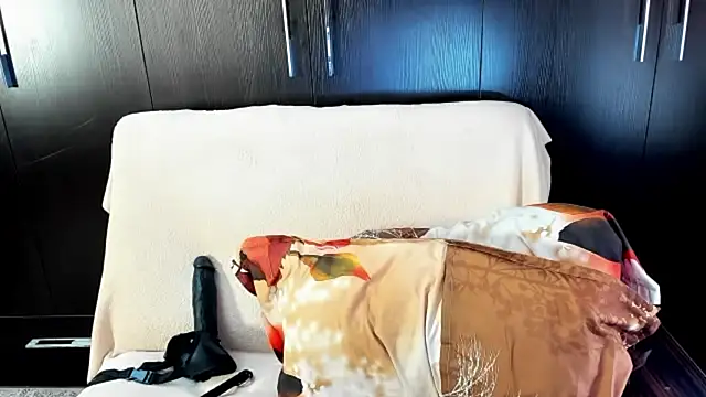 DaisyMun online show from 04-15-26, 04:51