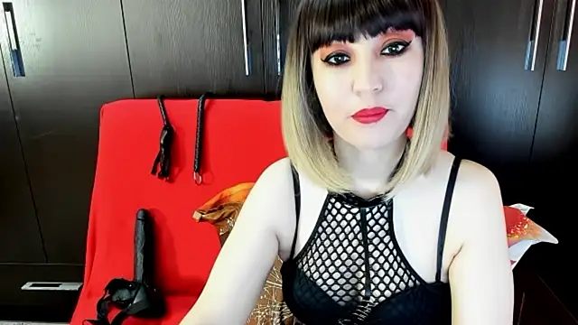 Snapshot of DaisyMun chatting on 05-21-26, 04:21 DaisyMun online show from 05-21-26, 04:21
