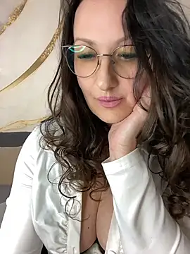 Katie-n online show from 06-03-26, 04:33