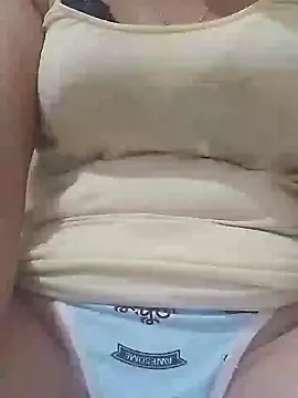 Snapshot of soltrinidad chatting on 12-14-25, 10:59 soltrinidad online show from 12-14-25, 10:59