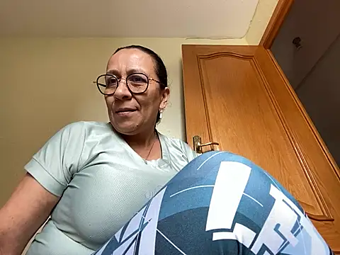 sweeviolet online show from 02-21-25, 12:38