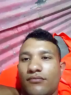 Snapshot of brayan7132 chatting on 09-20-25, 05:01 brayan7132 online show from 09-20-25, 05:01