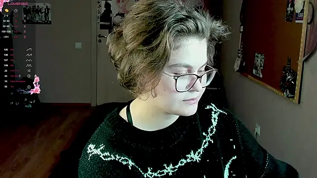 Snapshot of Sashy_Way chatting on 12-12-24, 02:59 Sashy Way online show from 12-12-24, 02:59