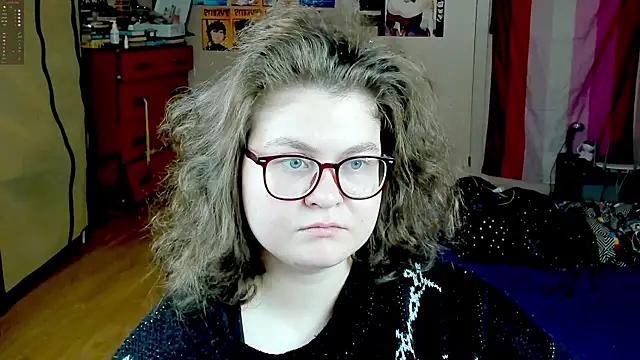 Sashy Way online show from 10-24-25, 11:04